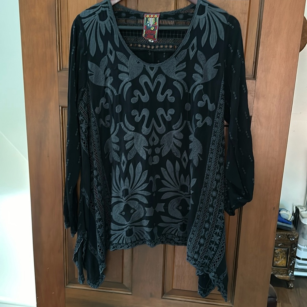 Johnny Was black embroidered tunic small